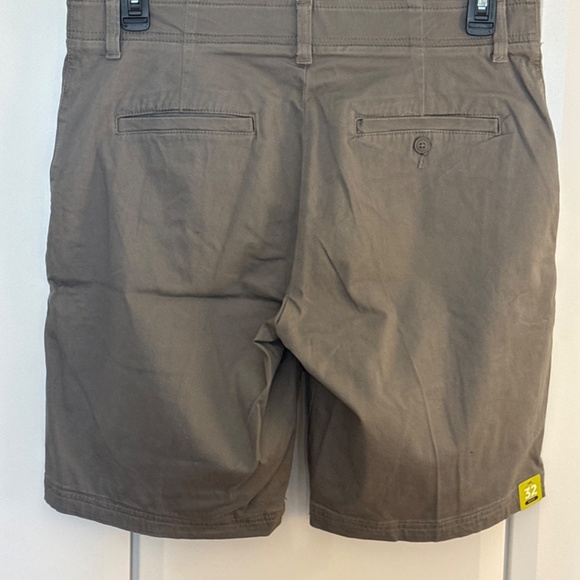 Men’s casual Shorts - Picture 6 of 8